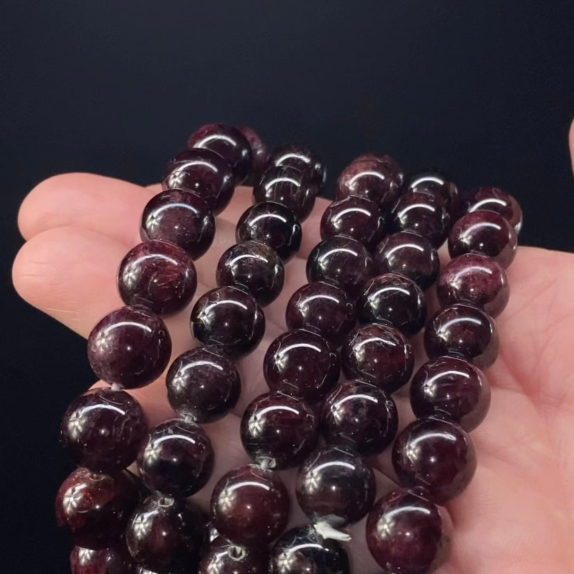 Red Wine Color Garnet Bead Stretch Bracelet
