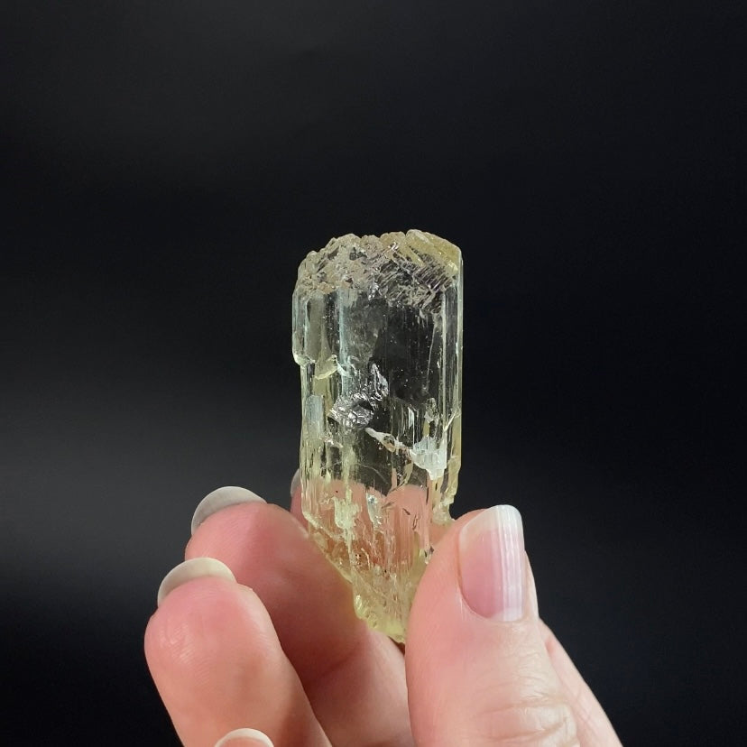 Grade A Yellow Triphane Spodumene Crystal Yellow Kunzite
