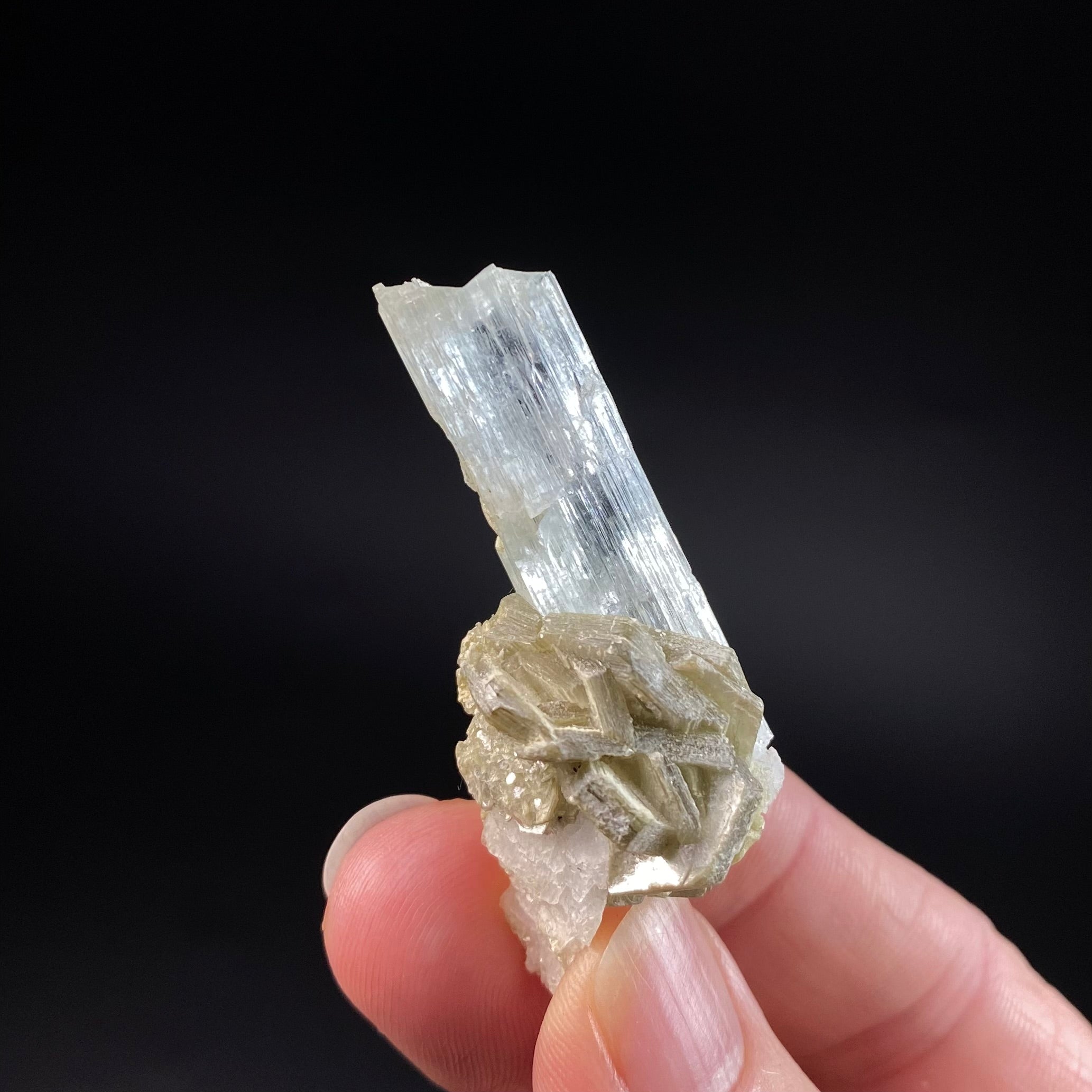 Aquamarine Crystal with Muscovite Mica