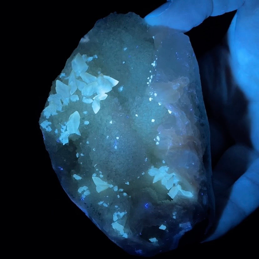 Phosphorescent Golden Honey Calcite Crystals on Druzy Quartz in Basalt Pocket