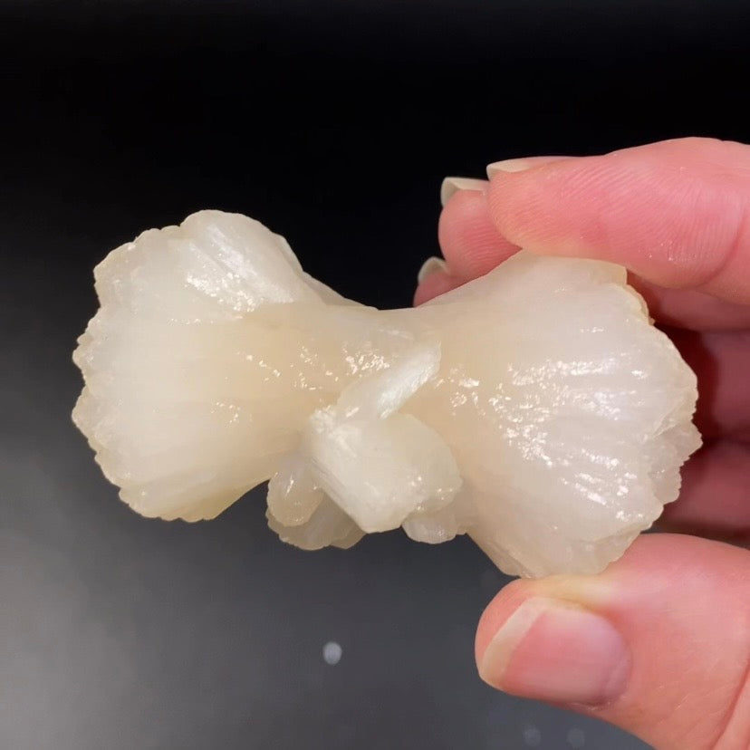 Light Peach Stilbite Bow Tie Cluster