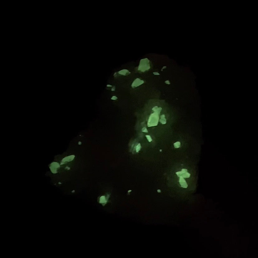 Phosphorescent Golden Honey Calcite Crystals on Druzy Quartz in Basalt Pocket