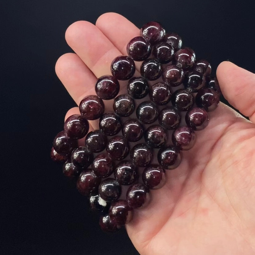 Red Wine Color Garnet Bead Stretch Bracelet