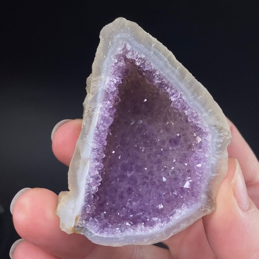 Complete Amethyst Geode from Maharashtra, India