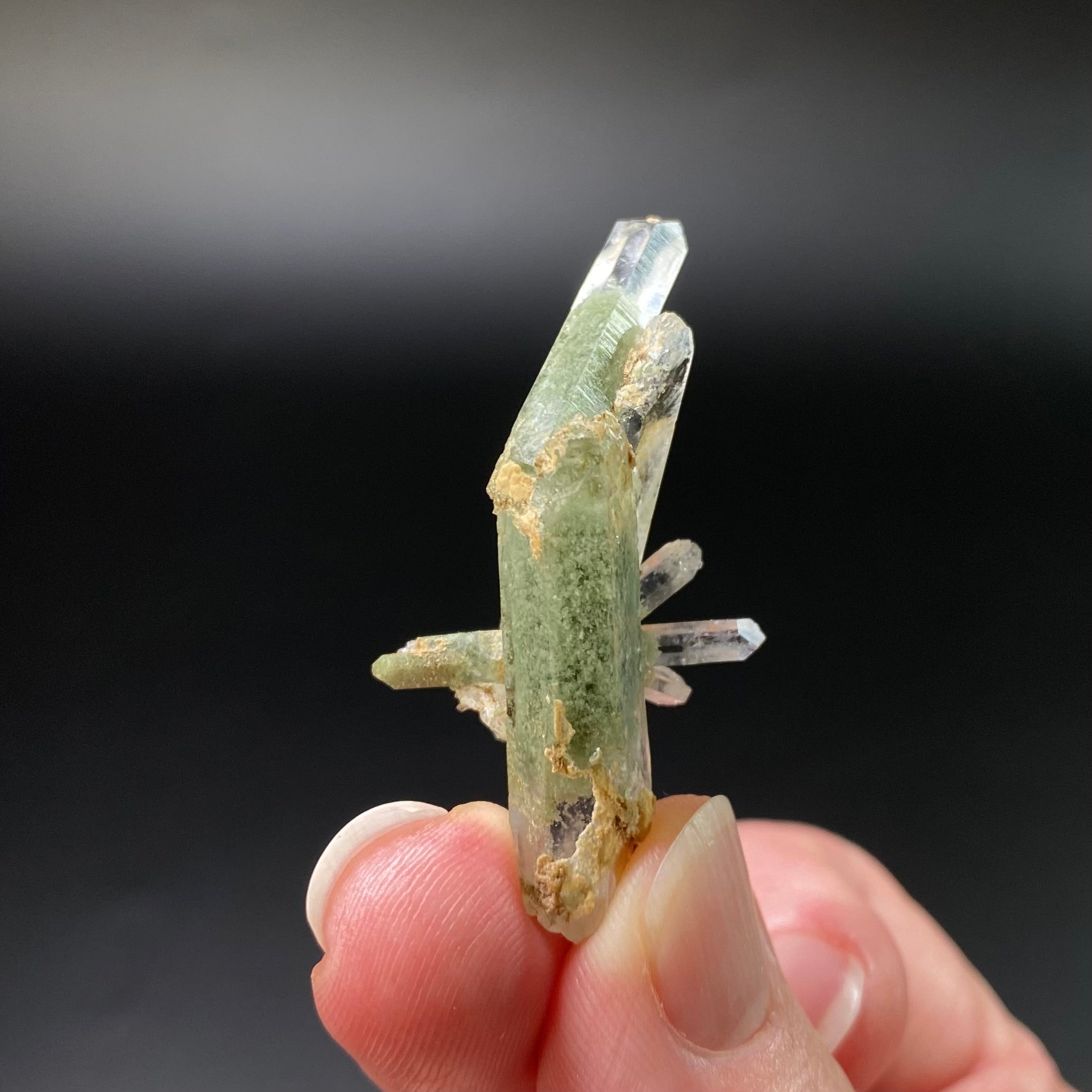 Chlorite Included Quartz Cluster