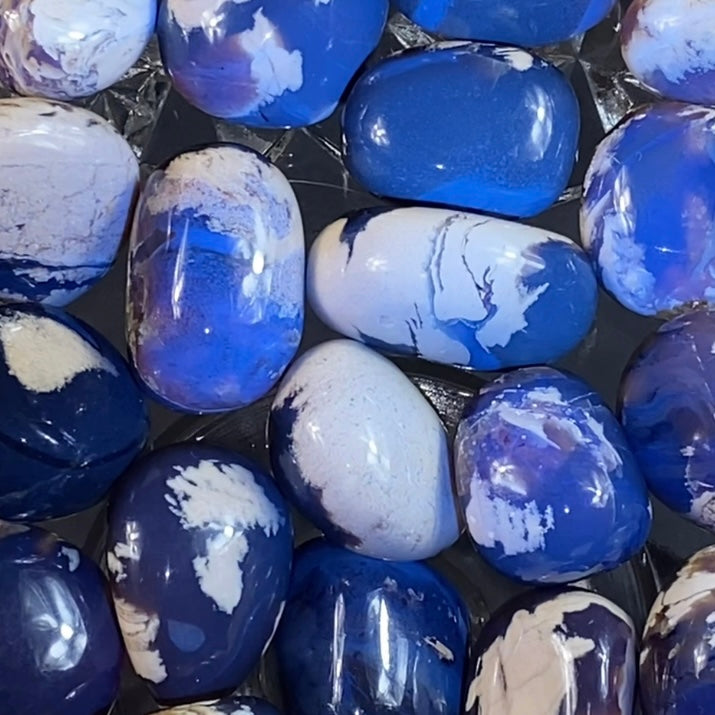 Sumatran Zebra Amber Tumble, Natural Fossil Amber with Intricate Caramel Patterning