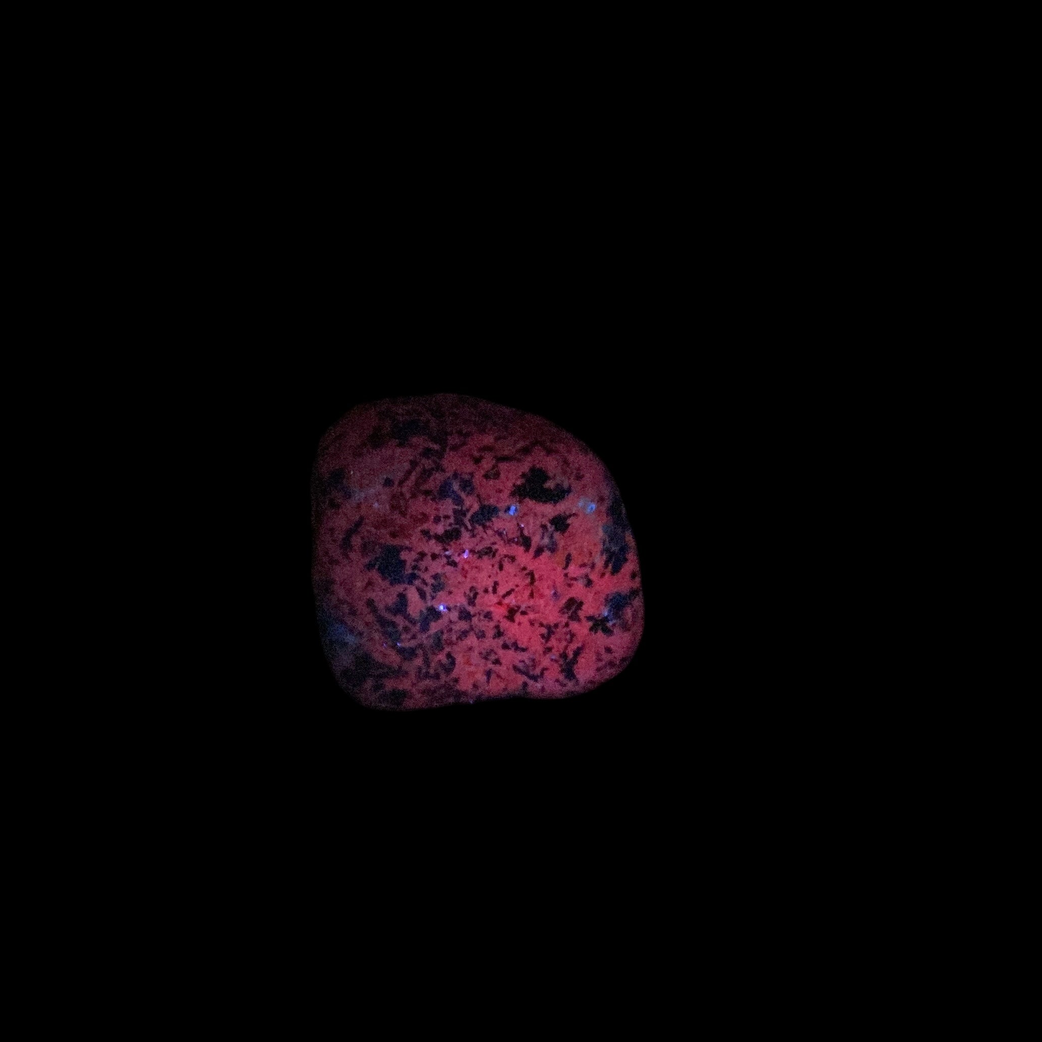 Yooperlite Fluorescent Sodalite with Syenite Yooper Stone