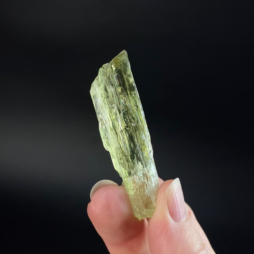 Grade A Yellow Triphane Spodumene Crystal Yellow Kunzite