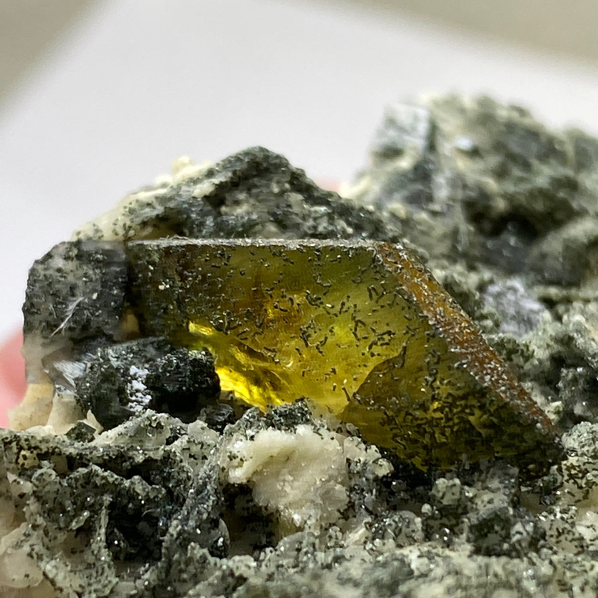 Sphene (Titanite) Twinned Crystal with Clinochlore-Coated Cleavelandite on Feldspar, Shigar Valley, Pakistan