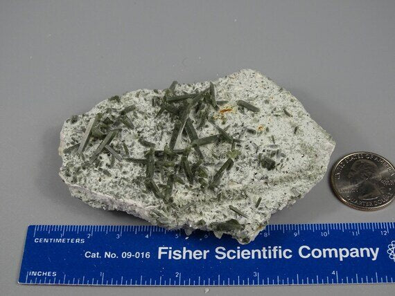 Chlorite Included Quartz Needle - Like Crystals on Matrix